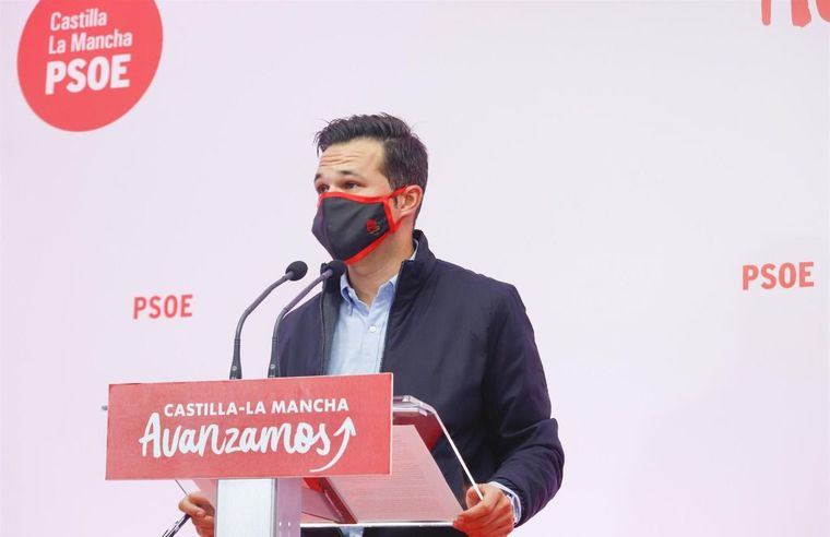 El PSOE pide al PP que deje de 'engañar' con sus 'triquiñuelas dialécticas' y niega que Page vaya a subir impuestos