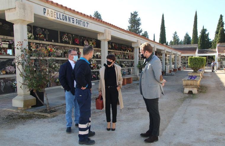 El Cementerio de Albacete recibió 30.000 visitas los días previos a Todos los Santos, muy por debajo de las 160.000 habituales