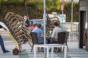 El Gobierno prepara una batería de ayudas para bares y restaurantes