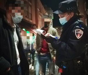 Sucesos.- Albacete registra una veintena de denuncias por molestias a vecinos por fiestas y reuniones en pisos