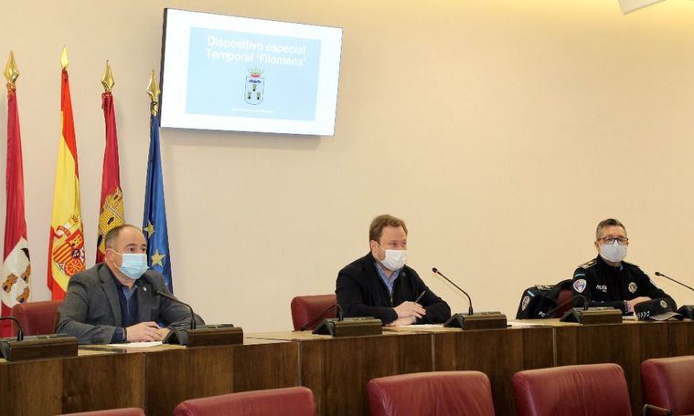 Temporal.- El Ayuntamiento de Albacete pide a sus vecinos que permanezca en casa '72 horas más' y que limpien balcones y terrazas