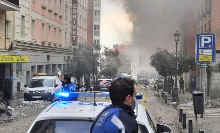 Al menos dos muertos y 8 heridos, uno de gravedad, en la explosión de la calle Toledo en Madrid