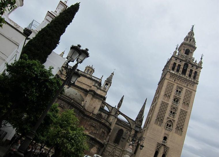 Sucesos.- Detenida una estafadora de Albacete que alquilaba un piso 'fantasma' en Sevilla