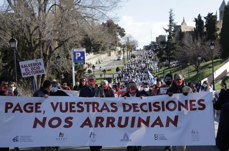 Cientos de hosteleros Castilla-La Mancha reclaman su apertura y conocer la 