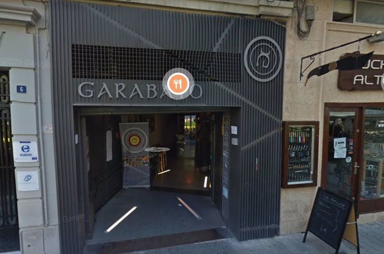 Sucesos.- Un restaurante de la Plaza del Altozano de Albacete arde tras un fuego originado en una freidora