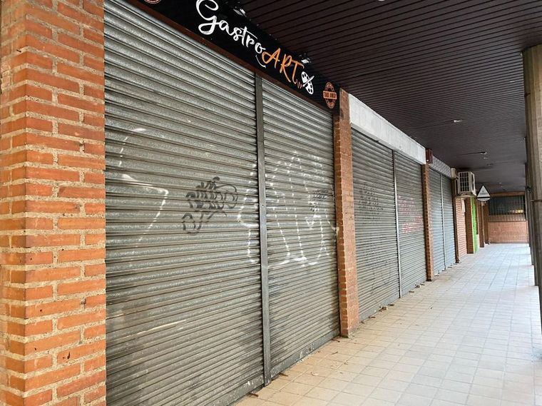 Los cascos históricos de Castilla-La Mancha asisten al declive de sus comercios con pérdidas del 90%, cierres temporales o venta de locales