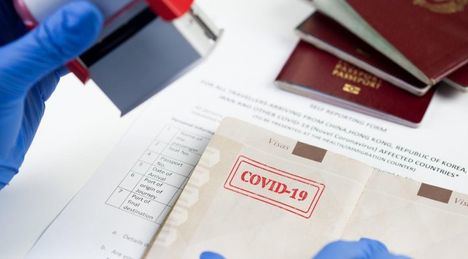 Coronavirus.- Bruselas ultima un 'pasaporte COVID' que permita viajar a quien esté inmunizado o tenga test negativo