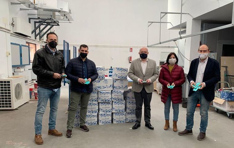 La asociación de empresarios de Hostelería de Albacete repartirá 50.000 geles hidroalcohólicos que recibe de la Junta