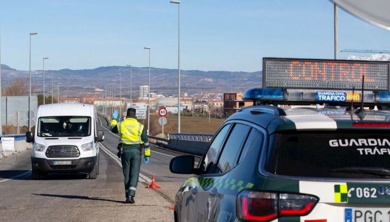 El PP teme las medidas que pueda adoptar Castilla-La Mancha desde el 9 de mayo y el PSOE lamenta el 'negacionismo' de los 'populares'