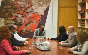Santi Cabañero y equipo de Gobierno en la Diputación de Albacete mantienen su primera ‘toma de contacto’ con la nueva consejera de Bienestar Social 