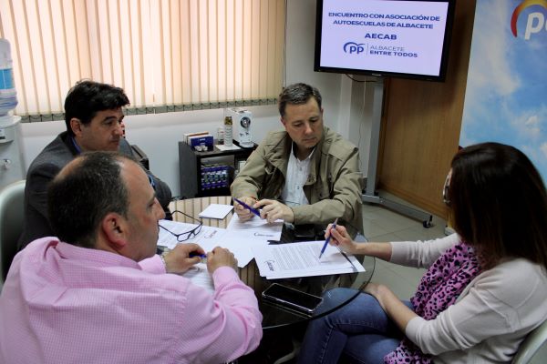 Manuel Serrano: “Trabajaremos para conseguir en Albacete una movilidad más segura y sostenible”