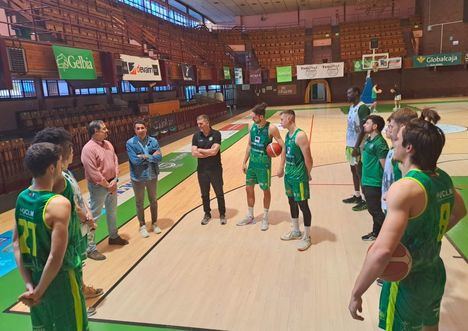 Dani Sancha traslada al Bueno Arenas Albacete Basket el aliento de la Diputación ante el partido de vuelta de la primera fase del Play Off de ascenso a la LEB Oro, este próximo sábado