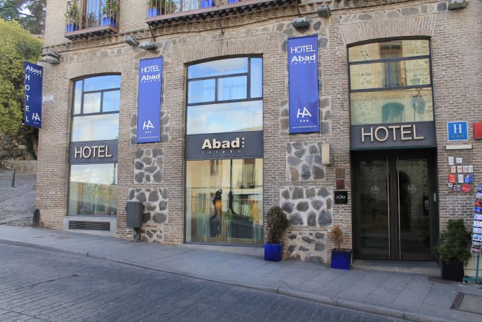 Castilla-La Mancha aprueba decreto para ordenar el sector hotelero que incluye autoevaluaciones para determinar su número de estrellas