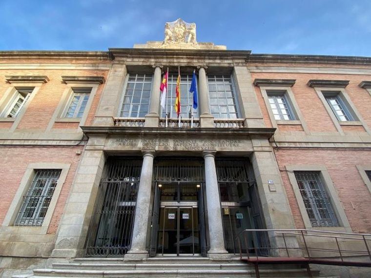 Castilla-La Mancha destaca que fue la segunda CCAA que más redujo el peso de su deuda respecto a su PIB en el trimestre anterior