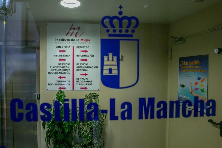 Castilla-La Mancha destina 225.000 euros a reducir la brecha laboral y prevenir la discriminación múltiple de las mujeres
