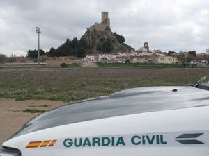 Un guardia civil fuera de servicio detiene a un hombre en Almansa por realizar dos hurtos en un supermercado