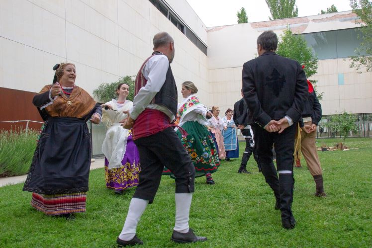 El Aula de Folklore de la Universidad Popular de Albacete pone el broche de oro al curso el viernes en el Teatro la Paz