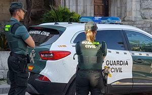 Detenido en La Roda (Albacete) por portar un DNI falso para evitar entrar en prisión por sus numerosos delitos