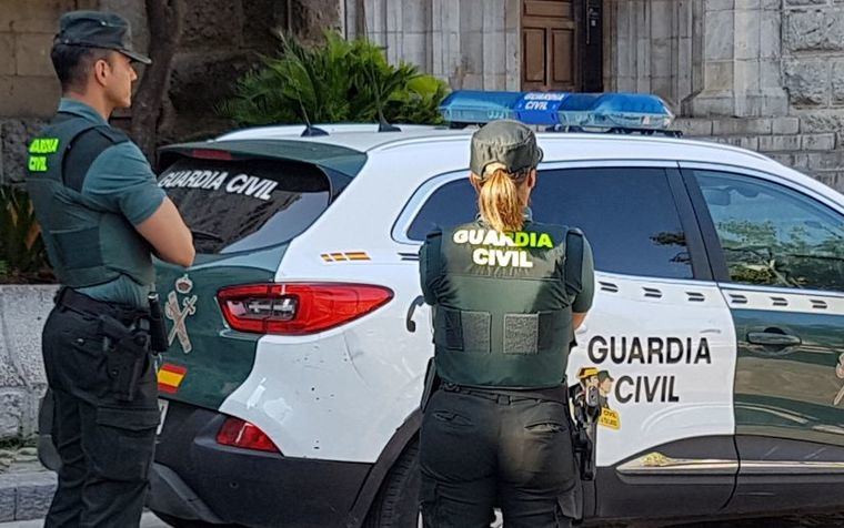 Detenido en La Roda (Albacete) por portar un DNI falso para evitar entrar en prisión por sus numerosos delitos