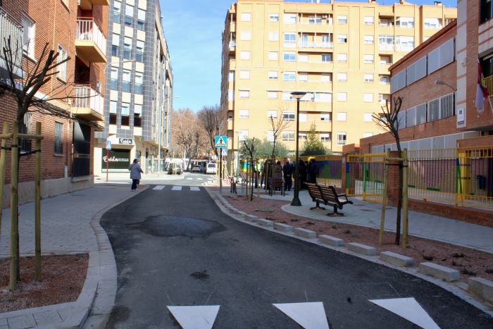 Serrano destaca que el Ayuntamiento actúa en numerosas calles de Albacete para lograr 'una ciudad más amable'