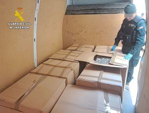 Detenido en Villarrobledo por conducir una furgoneta cargada con 155 kilos de marihuana