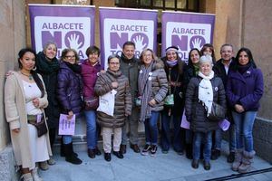 Manuel Serrano: “El Ayuntamiento se compromete a seguir trabajando y a no tolerar que el silencio o la inacción permitan que el maltrato a la mujer siga siendo una realidad”