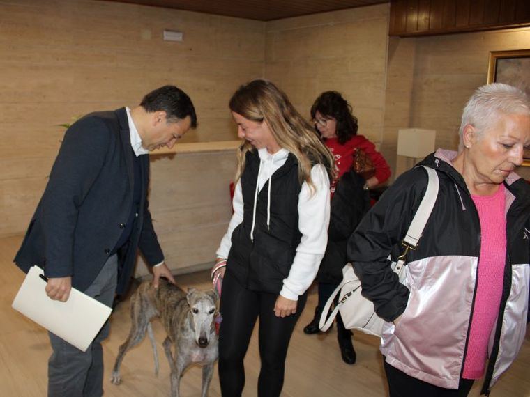 Manuel Serrano reedita el compromiso del Ayuntamiento con el Arca de Noé para que siga prestando de forma diligente sus servicios a la sociedad y al bienestar animal