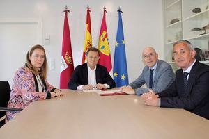 El Ayuntamiento renueva su convenio con ‘El Corte Inglés’ para seguir promoviendo la igualdad y favoreciendo la integración de las personas con discapacidad en Albacete