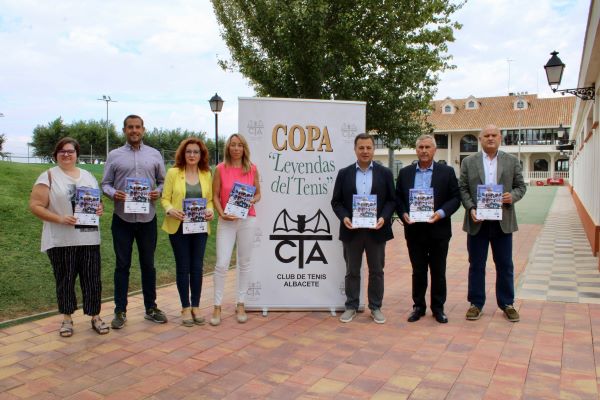 Manuel Serrano anima a los albaceteños a seguir disfrutando de la Feria deportiva durante este fin de semana en el Club de Tenis de Albacete con la I Copa ‘Leyendas del Tenis’