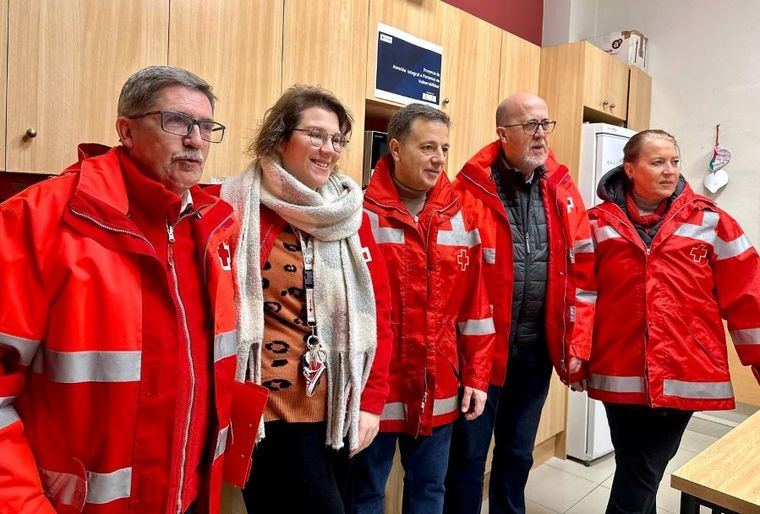 El Ayuntamiento prorroga sus convenios con Cáritas Diocesana y Cruz Roja, por una cuantía total de 170.000 euros, para ayudar a las personas más desfavorecidas de Albacete