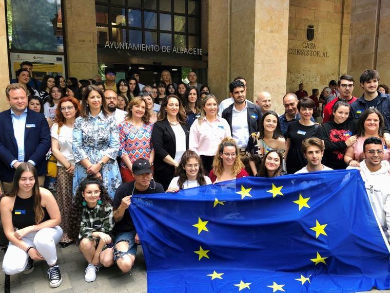 El Ayuntamiento de Albacete conmemora el Día de Europa con la lectura de un manifiesto y la interpretación del himno de Europa
