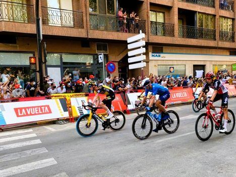 El PSOE de Albacete exige a Manuel Serrano que pida perdón tras archivarse la denuncia que cuestionaba la organización de la etapa de la Vuelta Ciclista a España del año 2021
