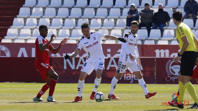 0-1. El Nàstic se lleva los tres puntos del Carlos Belmonte y deja 'frio' al Albacete