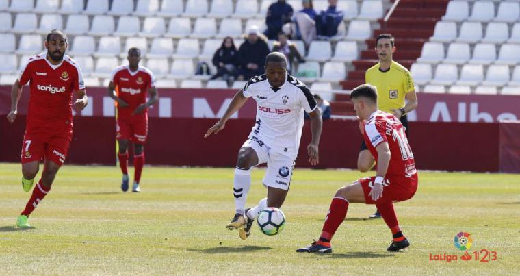 0-1. El Nàstic se lleva los tres puntos del Carlos Belmonte y deja 'frio' al Albacete