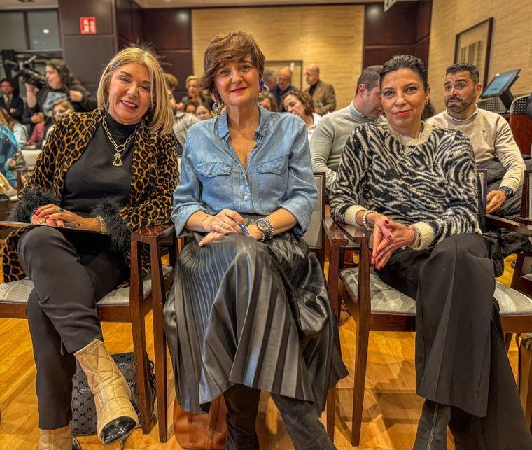 Elena Serrallé reafirma el compromiso del Equipo de Gobierno con la igualdad en el I Encuentro de Mujeres Empresarias organizado por la Fundación Secretariado Gitano y AMEPAP