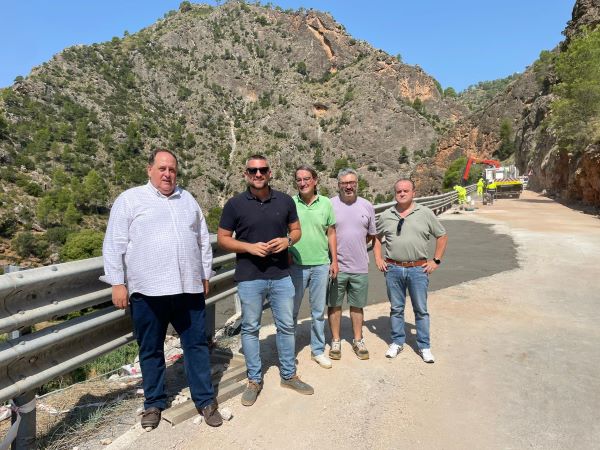 El Gobierno de Castilla-La Mancha anuncia la apertura al tráfico de la CM-3203 entre Ayna y Elche de la Sierra