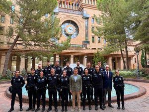 El Ayuntamiento convoca en la Policía Local cinco plazas de promoción interna de oficial y una de subinspector, “para avanzar en la profesionalización y mejora organizativa del servicio”