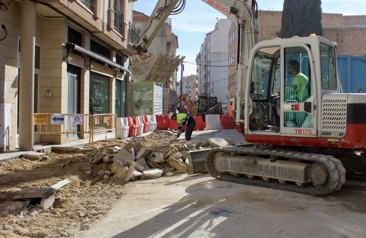 La red de saneamiento de la calle Concejal Castillo será remodelada como paso previo a la actuación integral en esa vía