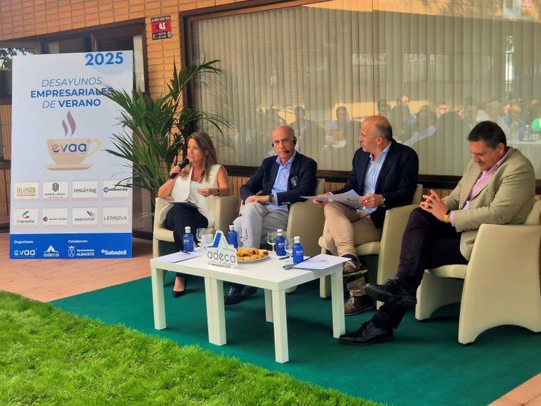 El Ayuntamiento destinará 90.000 euros para ayudar a las asociaciones empresariales “en su labor fundamental de representar a los emprendedores y fomentar el crecimiento”