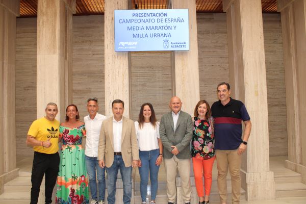 Manuel Serrano señala que “Albacete está de enhorabuena” por la próxima celebración del Campeonato de España de Media Maratón, Milla Urbana y 5K