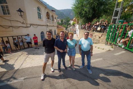 Cabañero y Sancha viven en Bogarra la emoción del primer encierro en las fiestas patronales en honor a San Sebastián
 