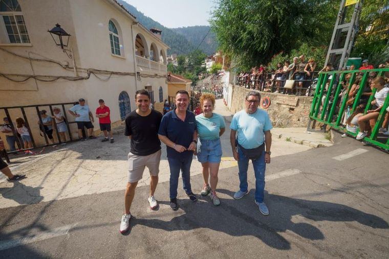 Cabañero y Sancha viven en Bogarra la emoción del primer encierro en las fiestas patronales en honor a San Sebastián
 
