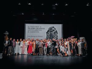 Elena Serrallé destaca el III Certamen de Teatro Amateur como “un impulso al talento escénico local y a una cultura participativa, cercana y abierta a todos”