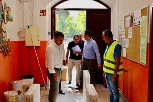 El Ayuntamiento de Albacete consolida su compromiso con los colegios públicos destinando 66.000 euros a la conservación y mantenimiento de 34 centros educativos