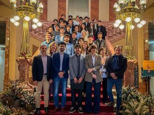 Elena Serrallé pone en valor el talento de las nuevas generaciones durante la recepción de los participantes del XLV Concurso Nacional de Jóvenes Pianistas ‘Ciudad de Albacete’