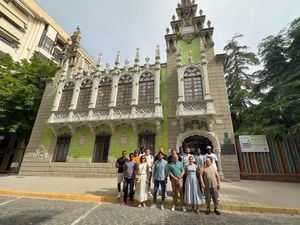 Alumnos de un curso formativo de Fudecu visitan el Museo de la Cuchillería, “para conocer esta seña de identidad de la ciudad que además es un símbolo del sector donde van a trabajar”