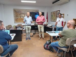 El Gobierno regional forma a 22 nuevos monitores en astroturismo en Nerpio