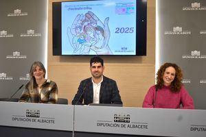Dame Teta celebra su XX aniversario “haciendo tribu” con un calendario que, gracias al impulso de la Diputación de Albacete, ha llegado a toda la provincia