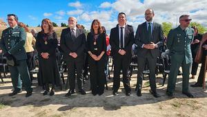 Cabañero participa en el acto central del Centenario de la Coronación de la Virgen de Belén en Almansa, donde se han dado cita más de 2.000 personas