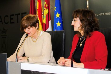 Serrallé indica que la I Semana del Flamenco de la Universidad Popular “nace con vocación de continuidad y como reflejo del compromiso con la cultura que nos define”